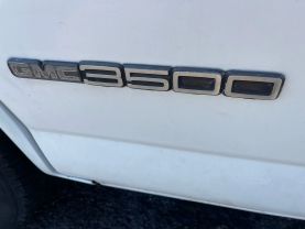 2000 GMC SAVANA CUTAWAY VAN V8, 5.7 LITER VAN CAB-CHASSIS 2D