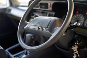 1994 TOYOTA HIACE VAN 1KZ-TE SUPER CUSTOM