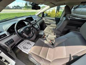 2015 Honda Odyssey Touring Elite Minivan 4d - Image 19