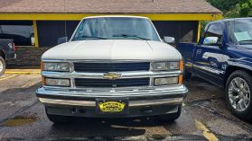 1997 CHEVROLET 1500 REGULAR CAB PICKUP V8, 5.7 LITER SHORT BED