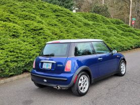 2004 MINI COOPER HATCHBACK 4-CYL, 1.6 LITER HATCHBACK 2D