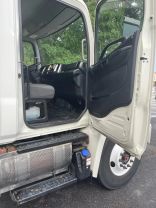 2015 Hino 268 - Image 15