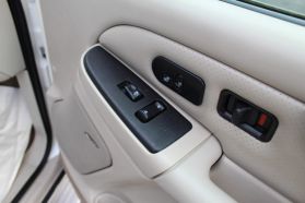 2005 CADILLAC ESCALADE SUV V8, 6.0 LITER SPORT UTILITY 4D