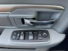 2015 RAM 1500 CREW CAB PICKUP SILVER AUTOMATIC - Auto Spot