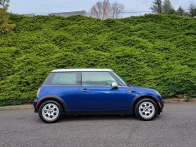 2004 MINI COOPER HATCHBACK 4-CYL, 1.6 LITER HATCHBACK 2D