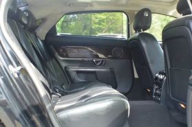 2015 Jaguar Xj - Image 22