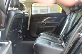 2015 Jaguar Xj - Image 25