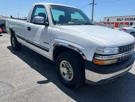 Used 1999 CHEVROLET SILVERADO 2500 REGULAR CAB for $6,450 at Big Mikes Auto Sale in Tulsa, OK 36.0895488,-95.8606504