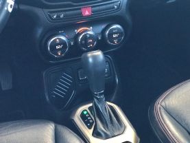 2015 JEEP RENEGADE SUV 4-CYL, MULTIAIR, 2.4L LATITUDE SPORT UTILITY 4D
