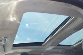 2015 Jaguar Xj - Image 38