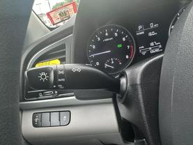 2017 HYUNDAI ELANTRA SEDAN RED AUTOMATIC - Auto Spot