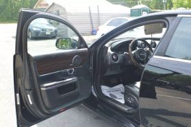 2015 Jaguar Xj - Image 13