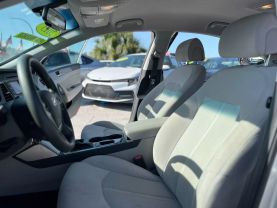 2015 HYUNDAI SONATA SEDAN - AUTOMATIC -  V & B Auto Sales