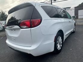 2017 CHRYSLER PACIFICA PASSENGER WHITE AUTOMATIC - Auto Spot