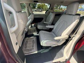 2017 CHRYSLER PACIFICA PASSENGER V6, 3.6 LITER TOURING-L MINIVAN 4D