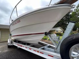 1989 SEA RAY 230 WEEKENDER 23 FT - -