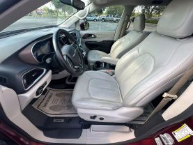 2017 CHRYSLER PACIFICA PASSENGER V6, 3.6 LITER TOURING-L MINIVAN 4D