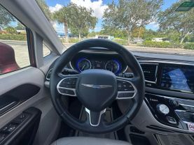 2017 CHRYSLER PACIFICA PASSENGER V6, 3.6 LITER TOURING-L MINIVAN 4D