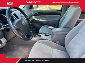 2005 TOYOTA TACOMA DOUBLE CAB PICKUP V6, 4.0 LITER PICKUP 4D 6 FT