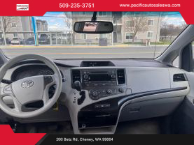 2011 TOYOTA SIENNA VAN V6, 3.5 LITER LE MINIVAN 4D