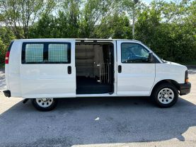 2013 CHEVROLET EXPRESS 1500 CARGO CARGO WHITE  AUTOMATIC - Citywide Auto Group LLC
