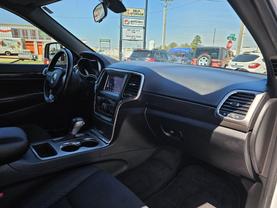 Used 2018 JEEP GRAND CHEROKEE for $18,250 at Big Mikes Auto Sale in Tulsa, OK 36.0895488,-95.8606504