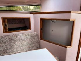 1989 SEA RAY 230 WEEKENDER 23 FT - -