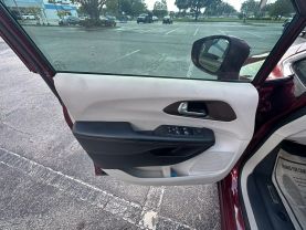 2017 CHRYSLER PACIFICA PASSENGER V6, 3.6 LITER TOURING-L MINIVAN 4D