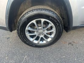2015 JEEP GRAND CHEROKEE SUV SILVER AUTOMATIC - Auto Spot