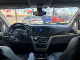 2020 CHRYSLER PACIFICA VAN V6, 3.6 LITER TOURING L 35TH ANNIVERSARY EDITION MINIVAN 4D