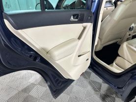 2011 VOLKSWAGEN TIGUAN