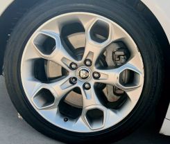 2013 JAGUAR XF SEDAN - AUTOMATIC - Villas Autos LLC