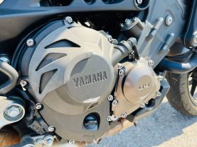 2015 YAMAHA FZ-09 SPORTBIKES - -