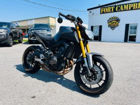 2015 YAMAHA FZ-09 SPORTBIKES - -