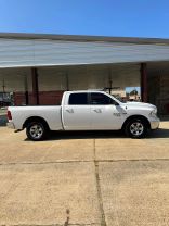 2019 RAM 1500 CLASSIC CREW CAB PICKUP V8, HEMI, 5.7 LITER SLT PICKUP 4D 6 1/3 FT
