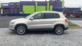 2010 VOLKSWAGEN TIGUAN SUV 4-CYL, TURBO, 2.0 LITER S 4MOTION SPORT UTILITY 4D