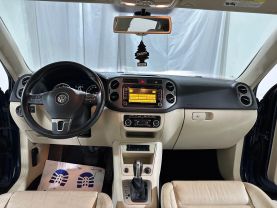 2011 VOLKSWAGEN TIGUAN