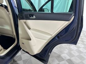 2011 VOLKSWAGEN TIGUAN