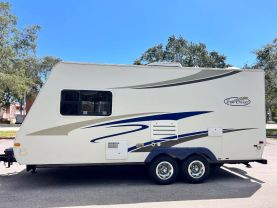 2008 R-VISION TRAIL-CRUISER - WHITE  - - Citywide Auto Group LLC