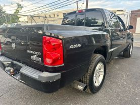 2010 DODGE DAKOTA CREW CAB PICKUP BLACK AUTOMATIC - Auto Spot