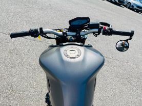 2015 YAMAHA FZ-09 SPORTBIKES - -