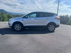 2019 FORD ESCAPE SUV 4-CYL, ECOBOOST, TURBO, 1.5 LITER SE SPORT UTILITY 4D