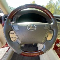 2011 LEXUS LS SEDAN V8, 4.6 LITER LS 460 SEDAN 4D