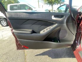 2017 Kia Forte Lx Sedan 4d - Image 19