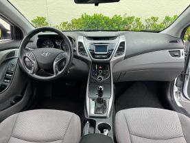 2015 HYUNDAI ELANTRA SEDAN 4-CYL, 1.8 LITER SE SEDAN 4D