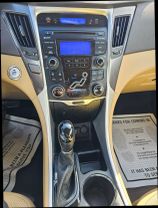 2012 HYUNDAI SONATA SEDAN 4-CYL, HYBRID, 2.4 LITER HYBRID SEDAN 4D