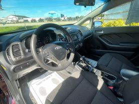 2017 Kia Forte Lx Sedan 4d - Image 11
