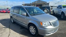 2016 CHRYSLER TOWN & COUNTRY