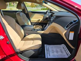 2012 HYUNDAI SONATA SEDAN 4-CYL, HYBRID, 2.4 LITER HYBRID SEDAN 4D
