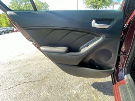 2017 Kia Forte Lx Sedan 4d - Image 23